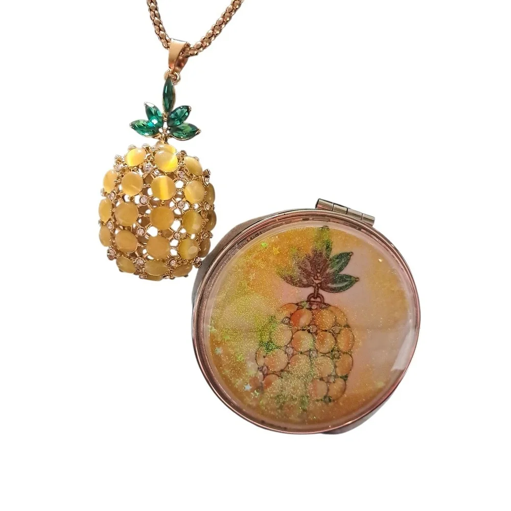 Pineapple Costume Necklace And Makeup Mirror New‎ In Box